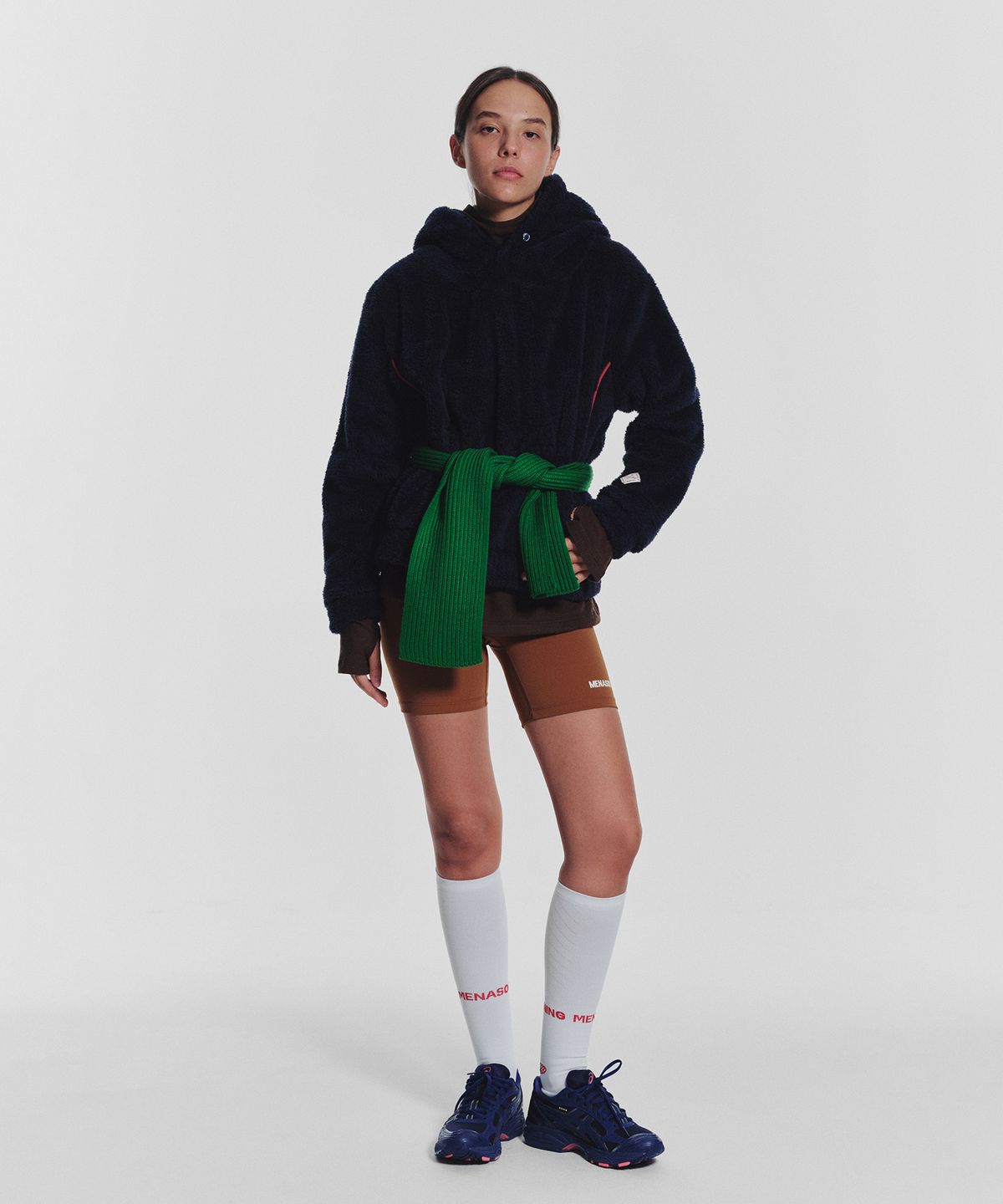미나수(MENASOO) Pogme Fleece String Hoodie_Navy