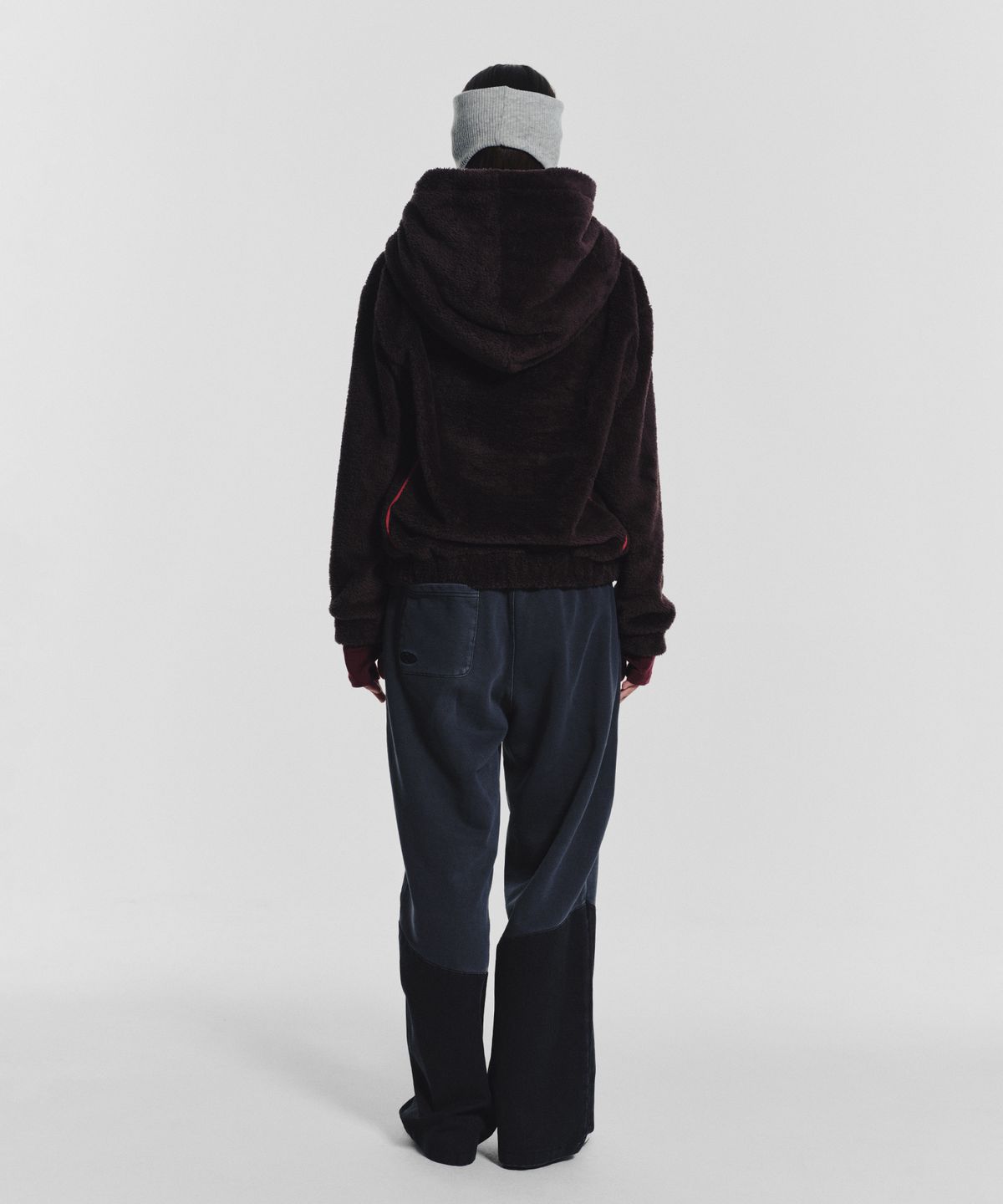 미나수(MENASOO) Pogme Fleece String Hoodie_Brown