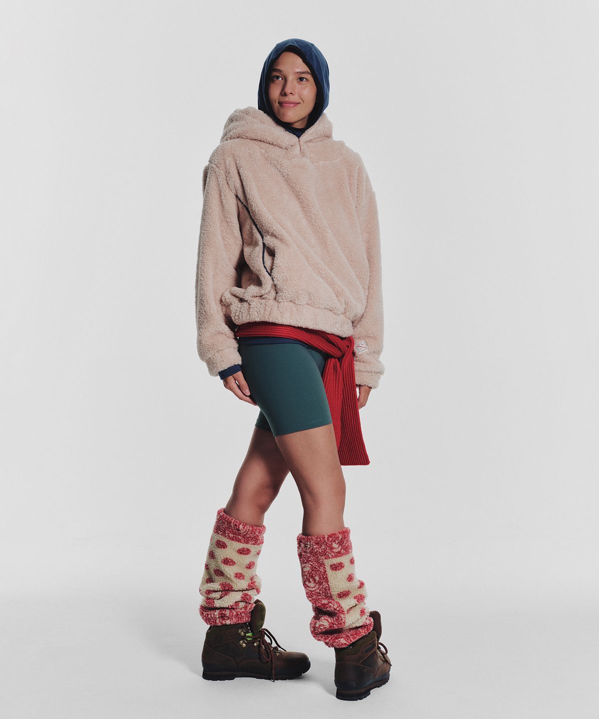 미나수(MENASOO) Pogme Fleece String Hoodie_Beige