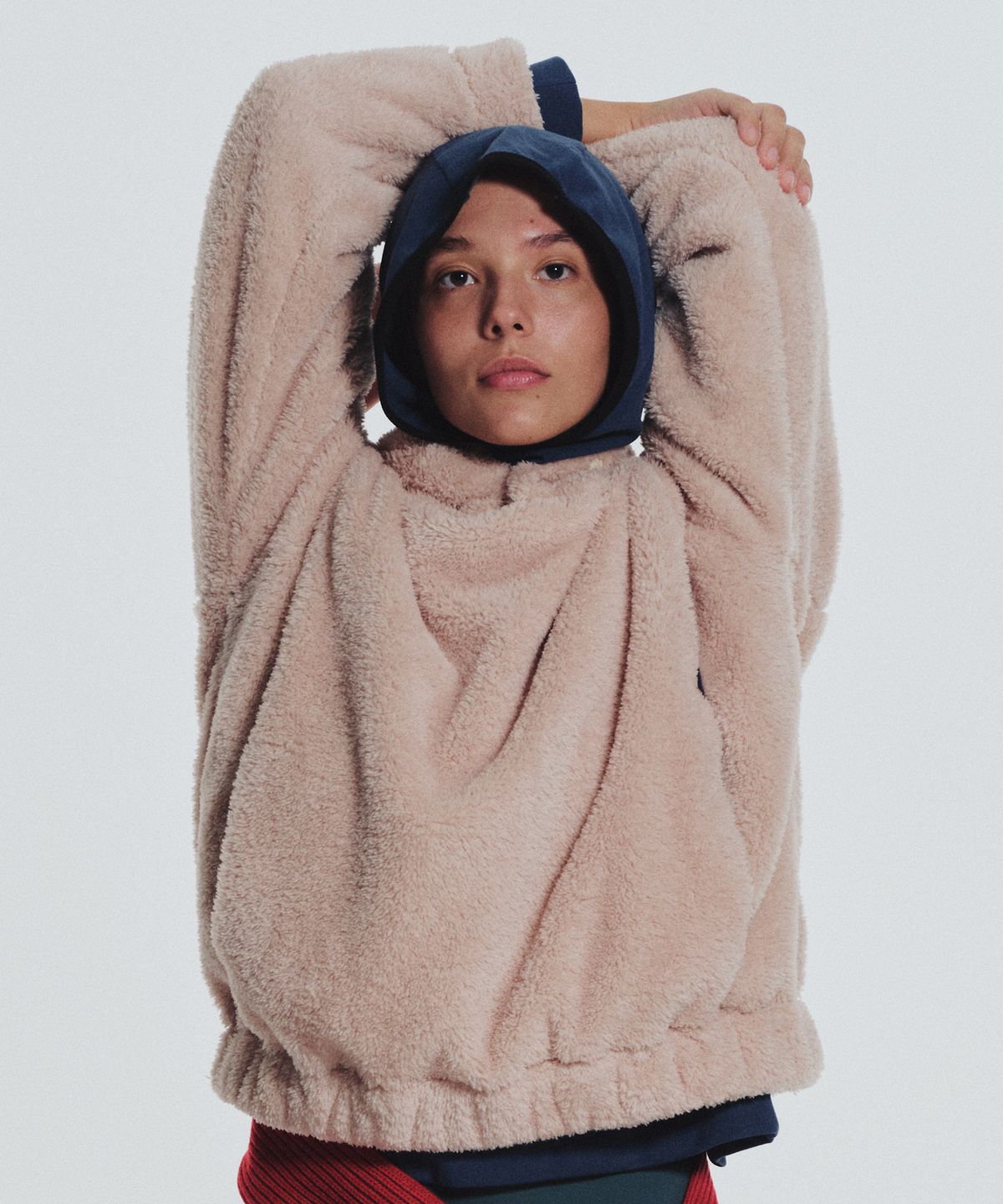 미나수(MENASOO) Pogme Fleece String Hoodie_Beige