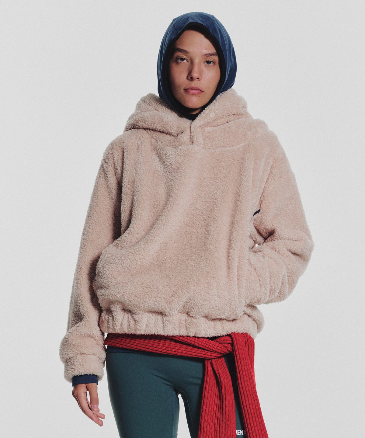 미나수(MENASOO) Pogme Fleece String Hoodie_Beige
