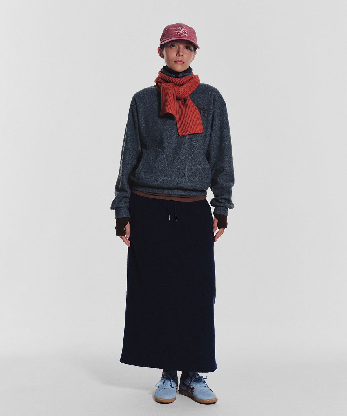 미나수(MENASOO) Terry Fleece Long Skirt_Navy