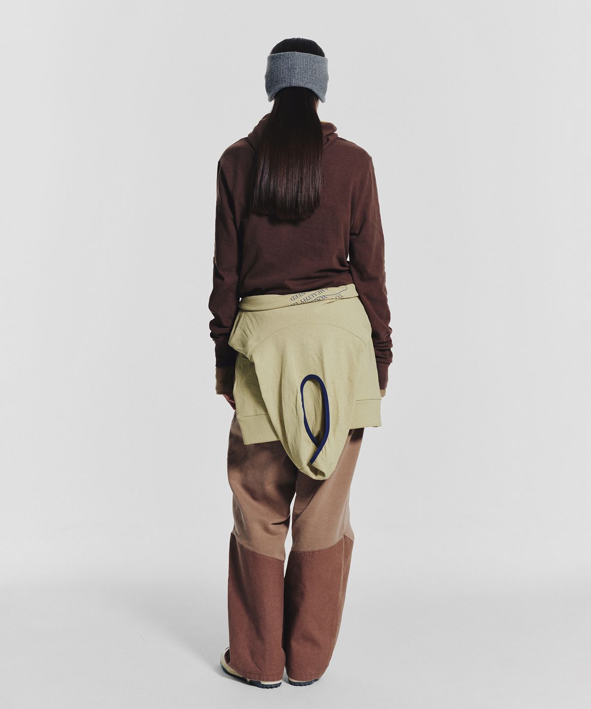 미나수(MENASOO) Pocket Point Cotton Track Pants_Brown