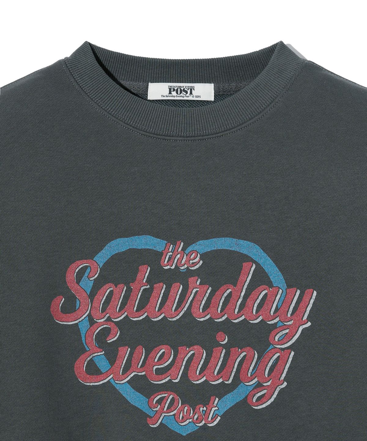 더 새터데이 이브닝 포스트(THE SATURDAY EVENING POST) Heart Saturday Graphic Sweat Shirt_Charcoal
