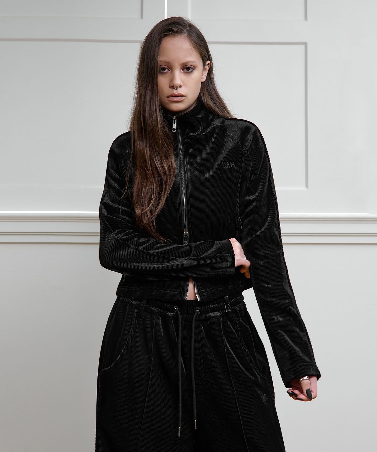 트리밍버드(TREEMINGBIRD) Velour Jersey Set-up Jumper [ Black ]