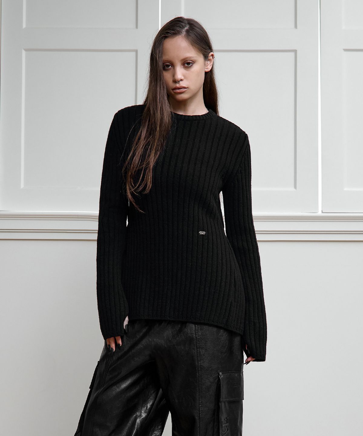 트리밍버드(TREEMINGBIRD) Backless Knit Pullover [ Black ]