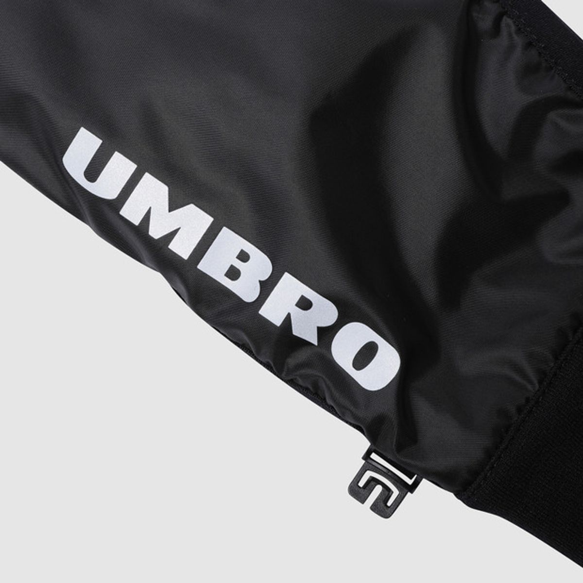 엄브로(UMBRO) 듀얼핏 하이 퍼포먼스 액티브 글러브 블랙 UQ423SGLO2