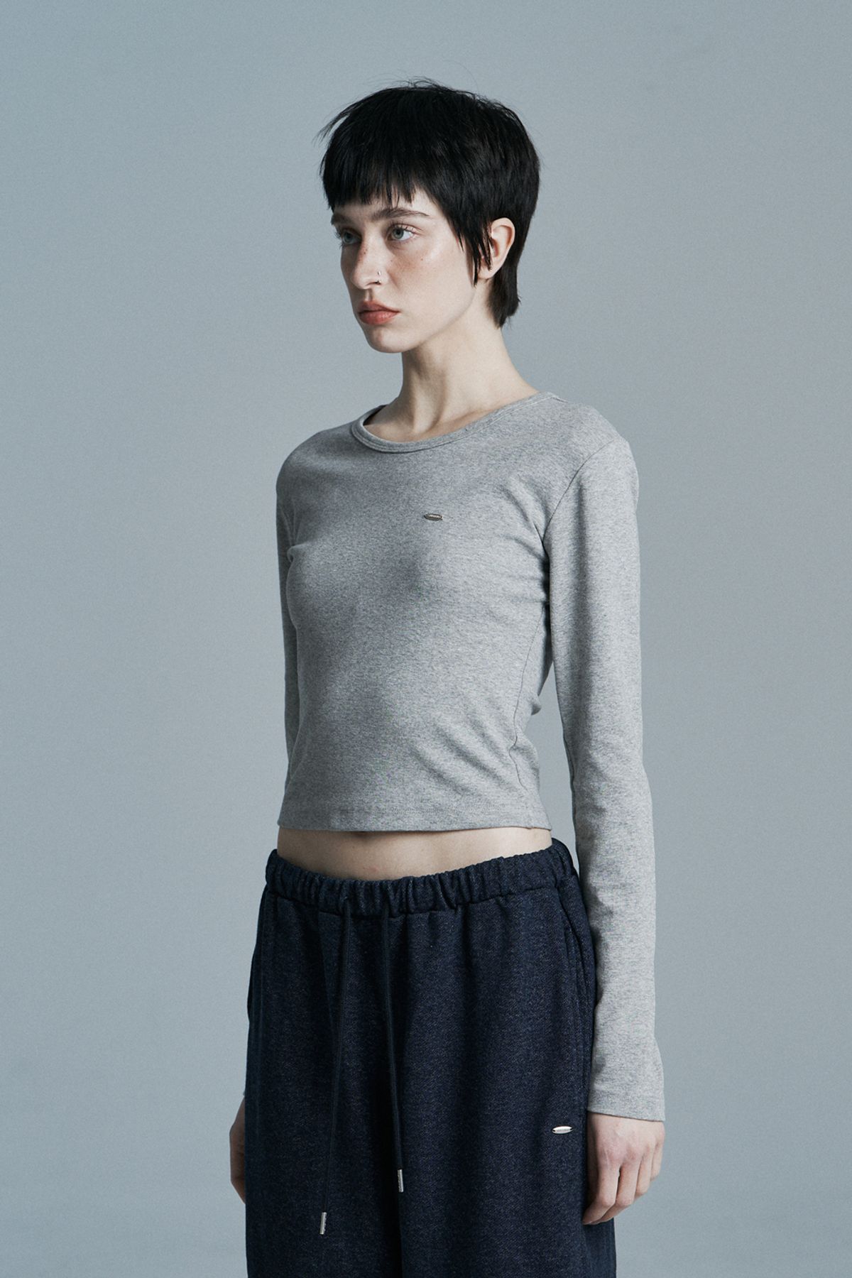 시너진(SYNERJYN) ROUND CROP LONG SLEEVE MELANGE