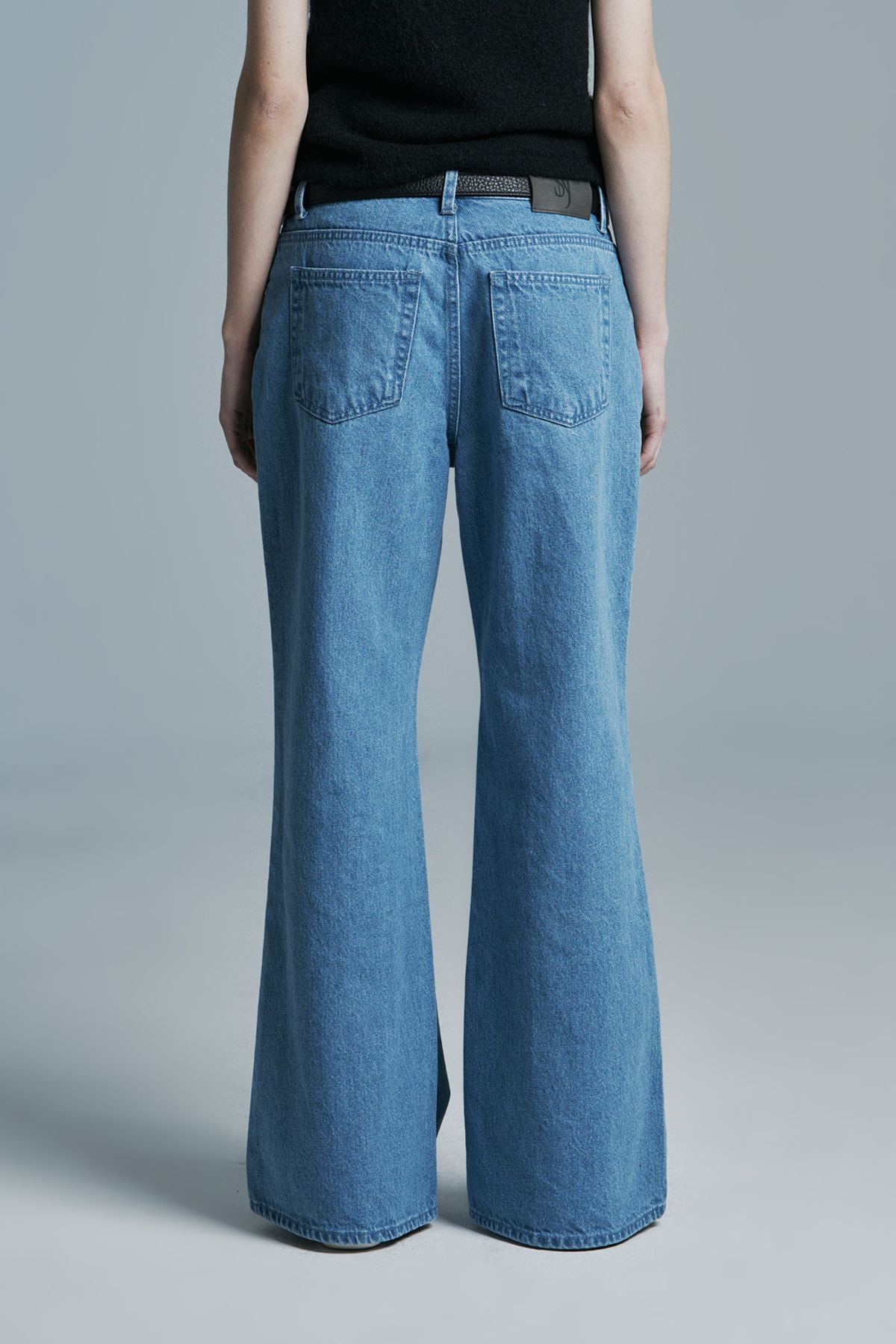 시너진(SYNERJYN) RAW WIDE DENIM PANTS LIGHT BLUE