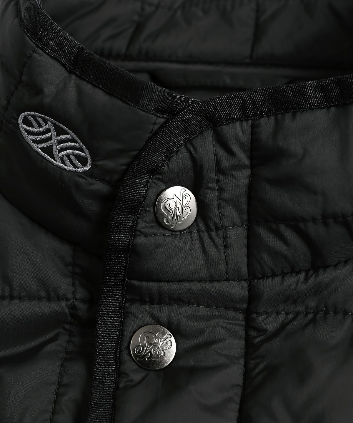 미나수(MENASOO) MNS Line Quilting Vest_Black