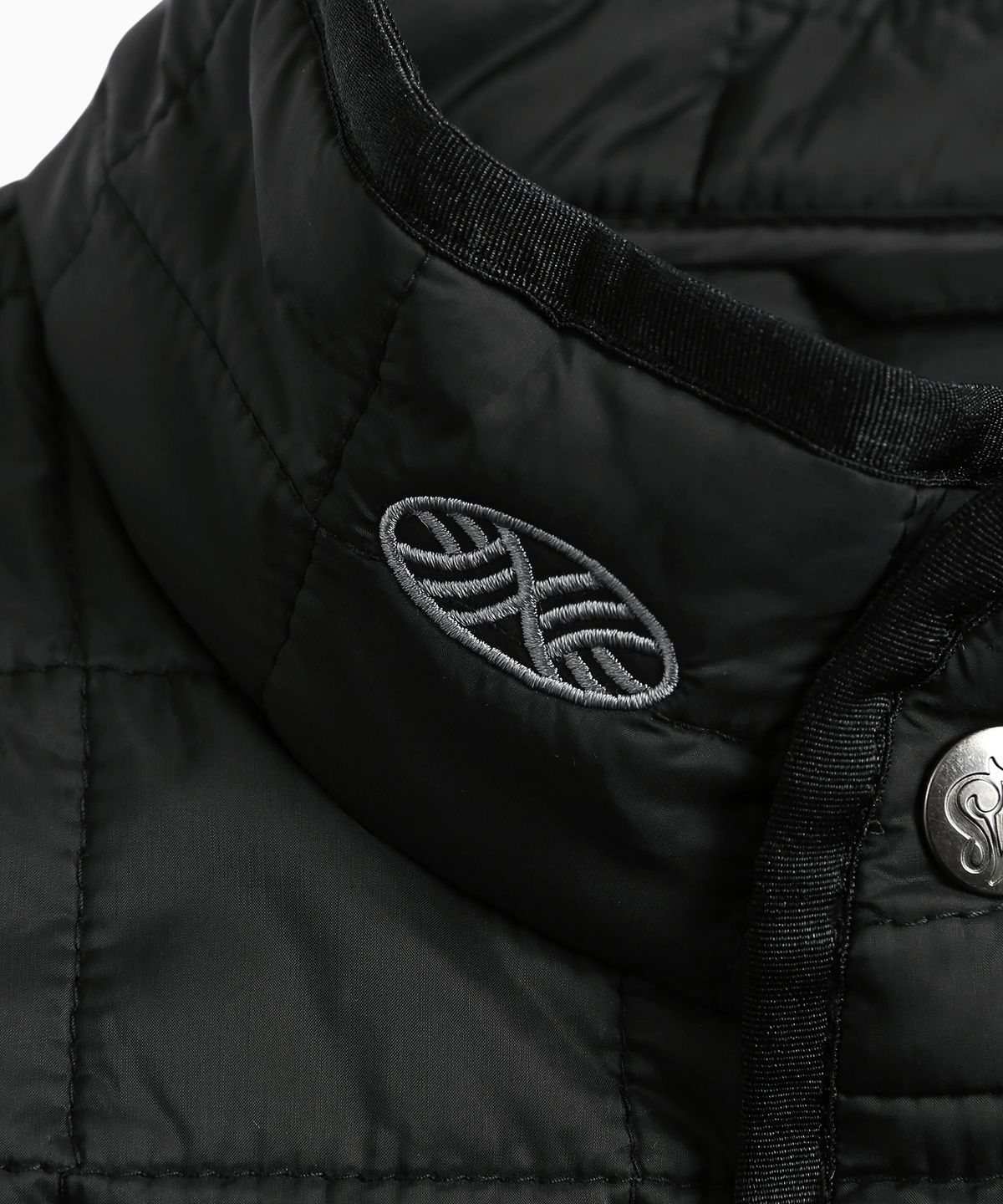 미나수(MENASOO) MNS Line Quilting Vest_Black