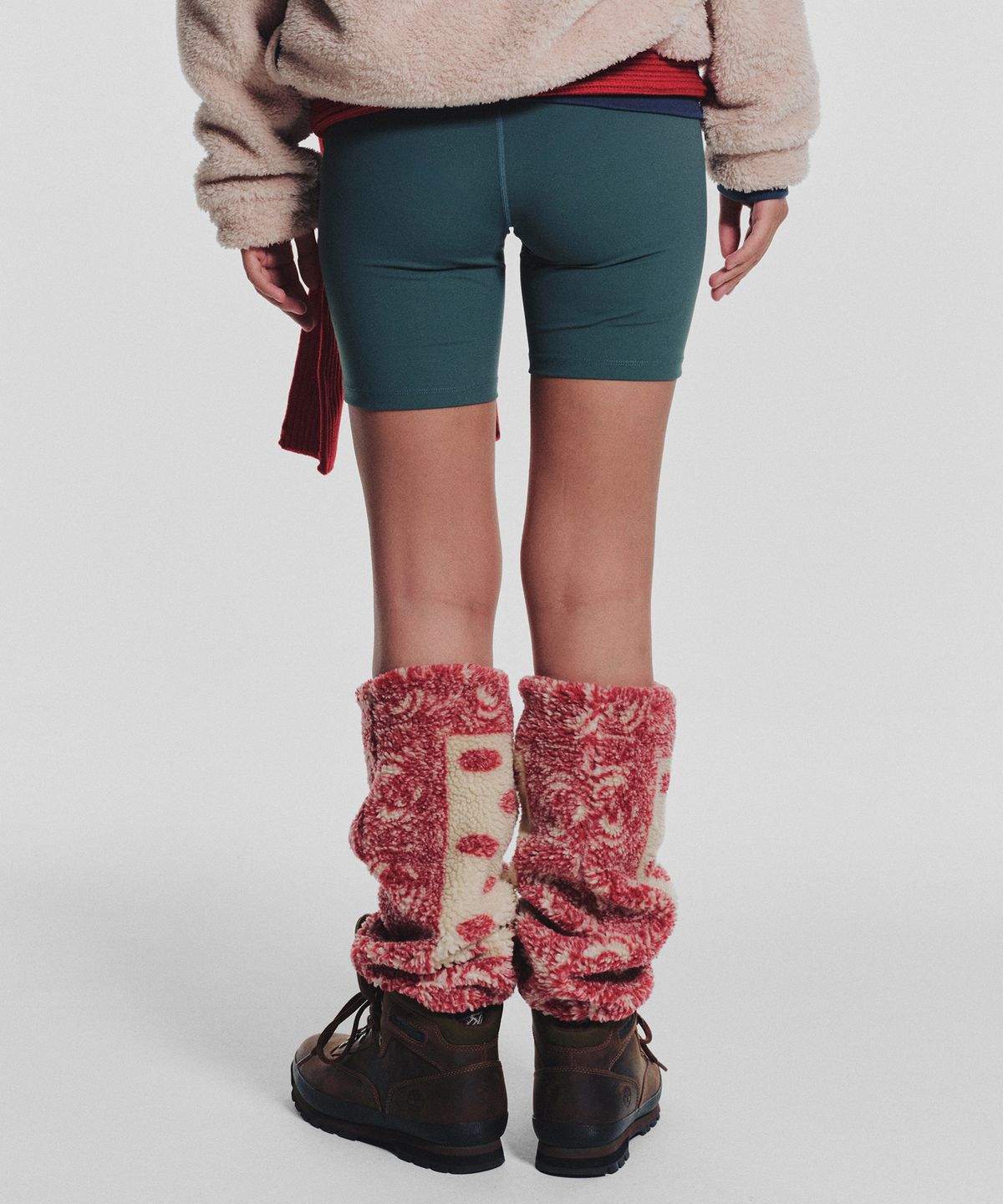 미나수(MENASOO) MNS Fluffy Track Knee Socks_Red