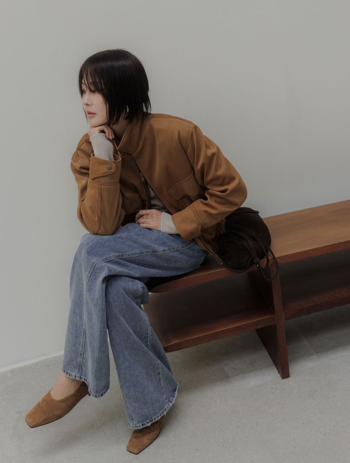 메무아(MEMUA) SUEDE 절개라인 블루종자켓(카멜)