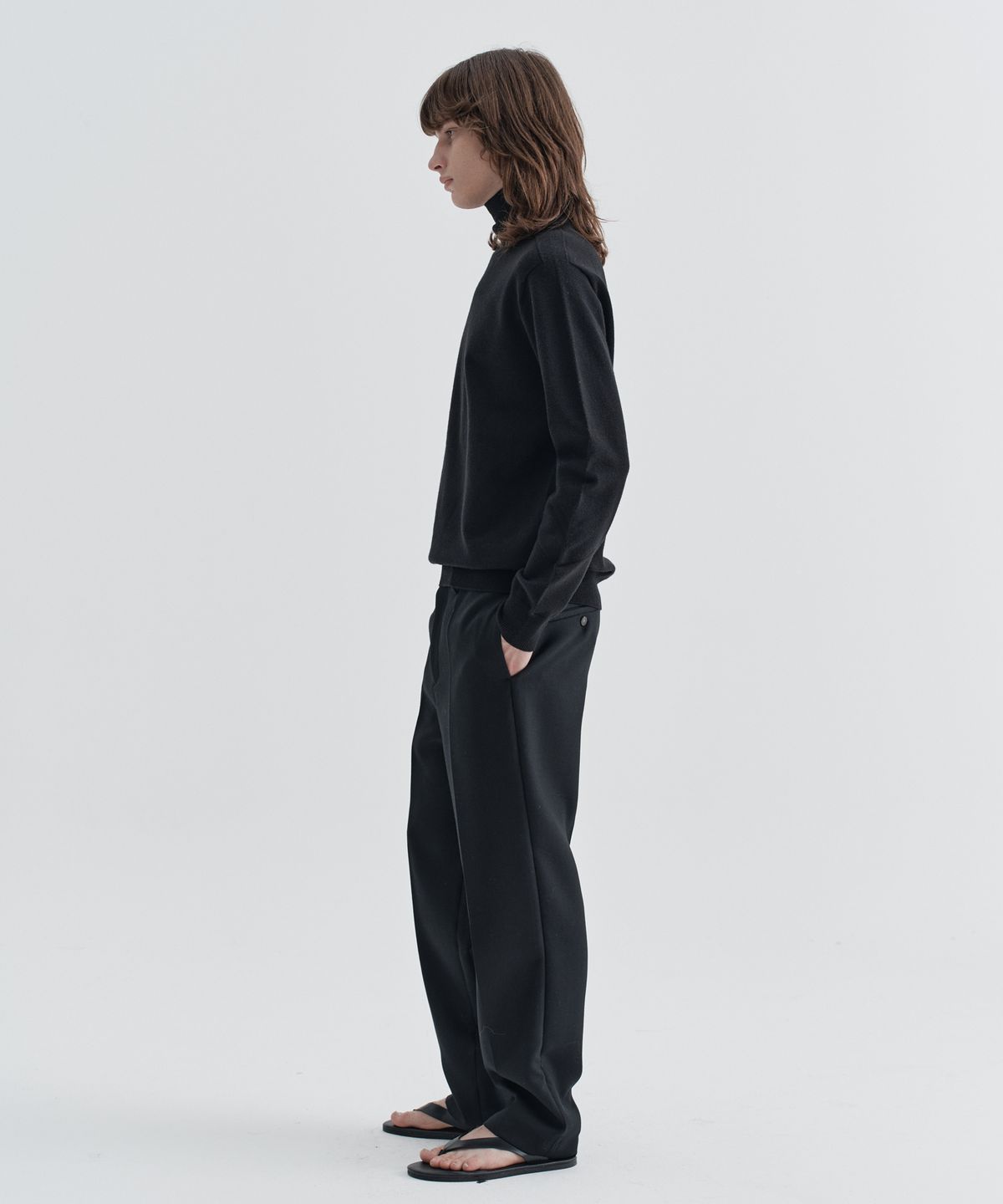 이지오(EZIO) Seamless Turtle Knit_Black