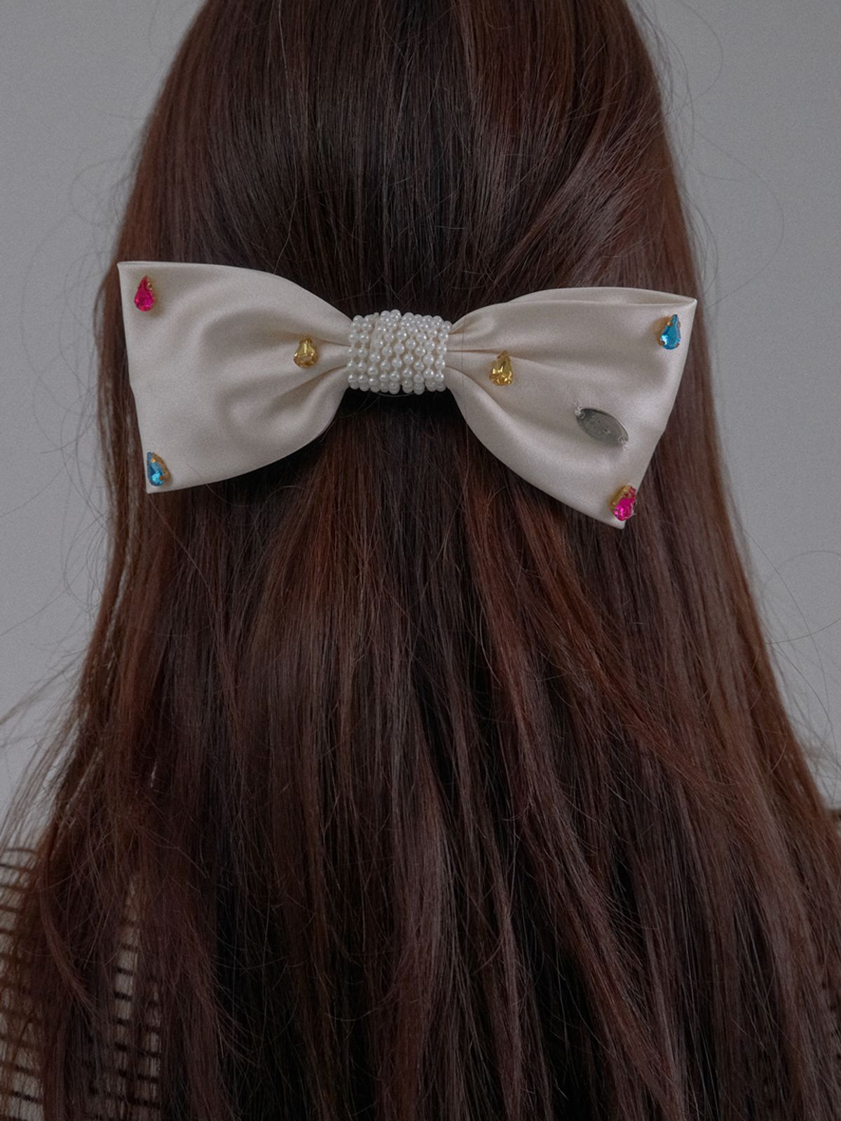 쏘리, 투 머치 러브(SORRY, TOO MUCH LOVE) Crystal Gem Satin Bow Hairpin_Cream