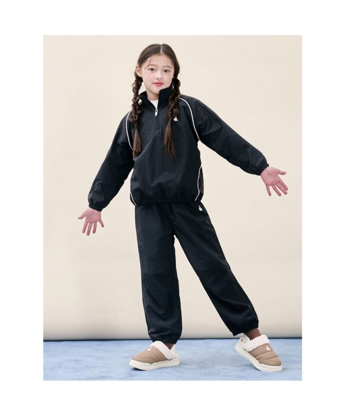 빈폴 키즈(BEANPOLE KIDS) 파이핑 반집업 플리스 안감 2PCS 상하 세트  블랙 (BI5Y41U055)
