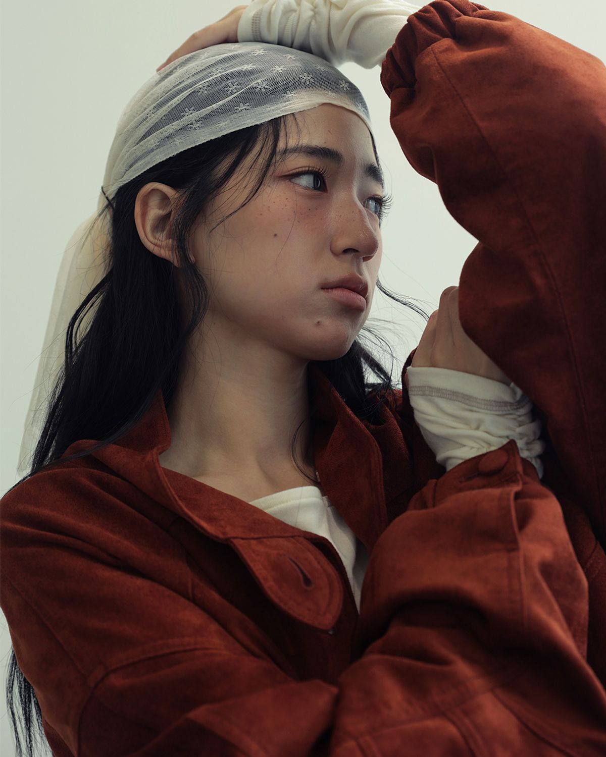 인스아울(INSEOWL) 시나몬 오버핏 스웨이드자켓