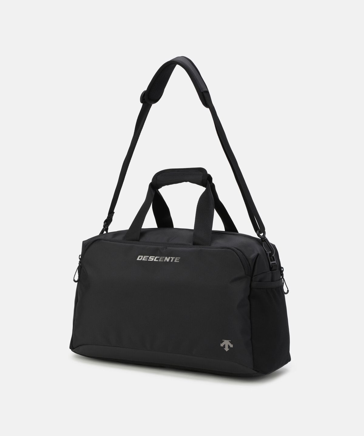 데상트(DESCENTE) 트레이닝 커뮤터 짐백 (25L) 블랙 SR123TBG1B