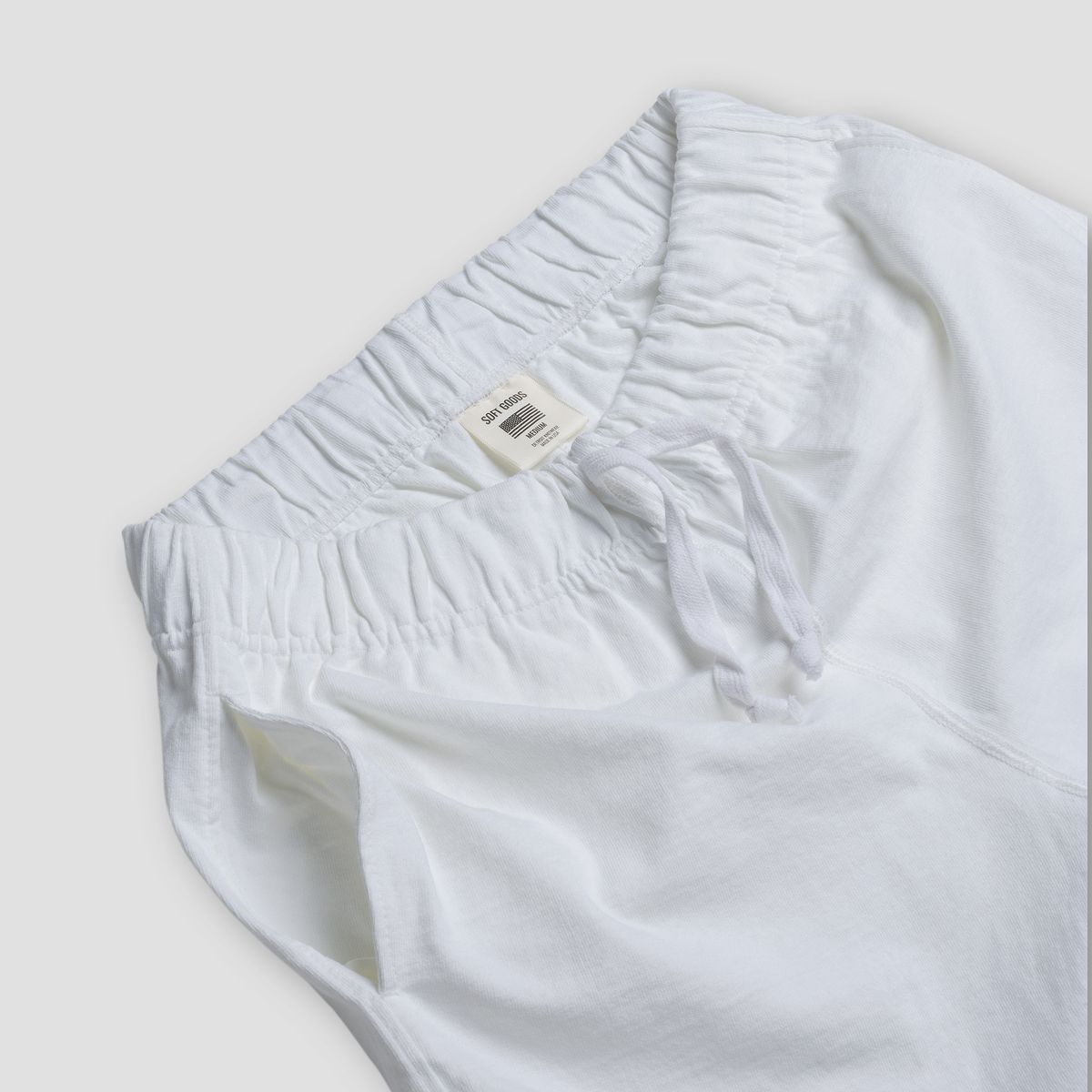 소프트굿즈(SOFT GOODS MFG) 더 헤비웨이트 쇼츠, 화이트