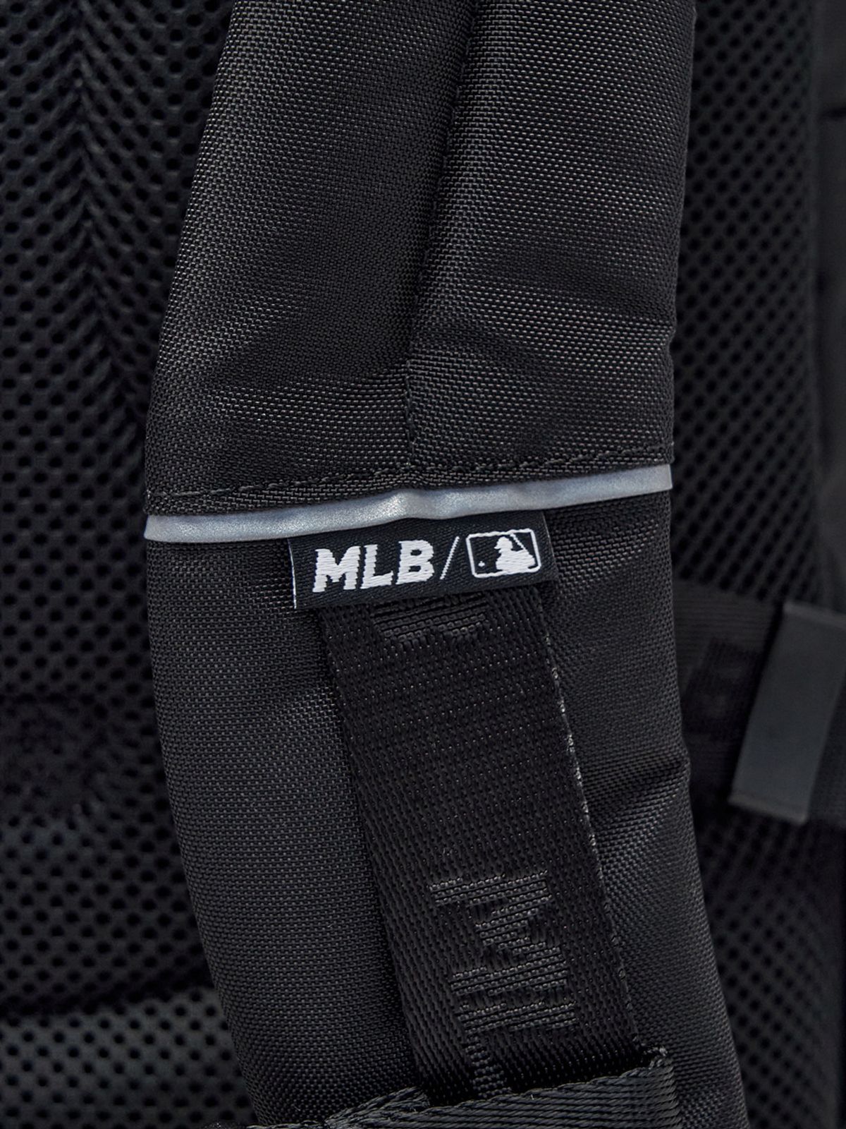 엠엘비 키즈(MLB KIDS) 태그 플라이 책가방 NY (Black)