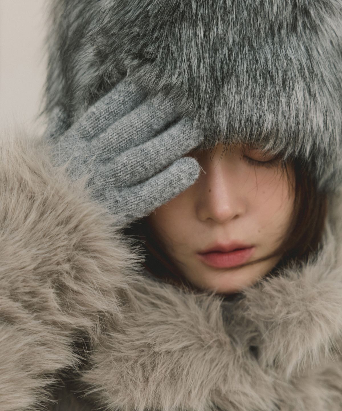 리올그(REORG) COC LAMBSWOOL CHARM GLOVES GRAY