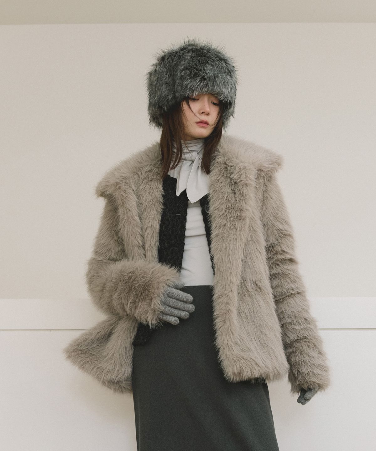 리올그(REORG) COC LAMBSWOOL CHARM GLOVES GRAY
