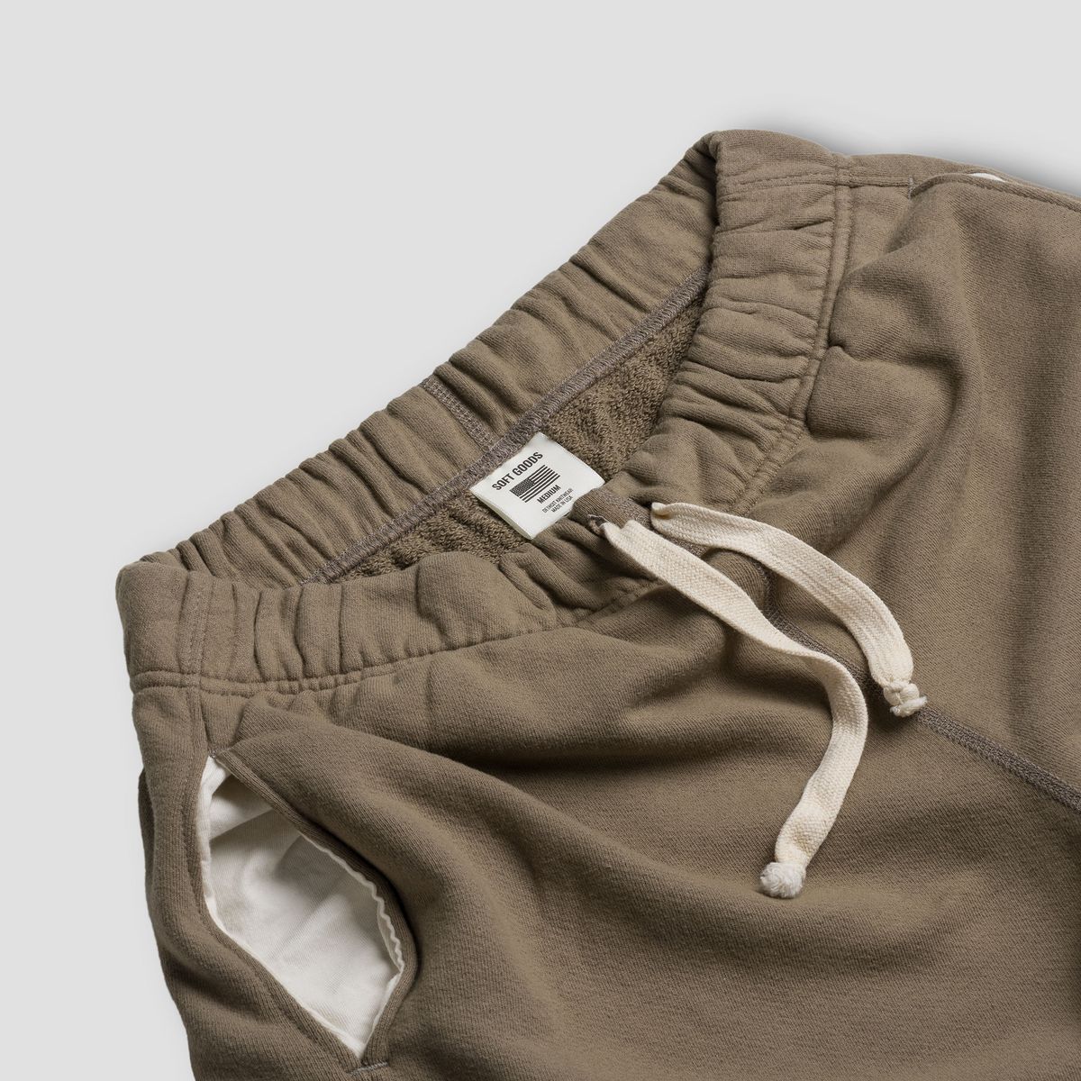 소프트굿즈(SOFT GOODS MFG) 테리 스웻 팬츠, 올리브드랩