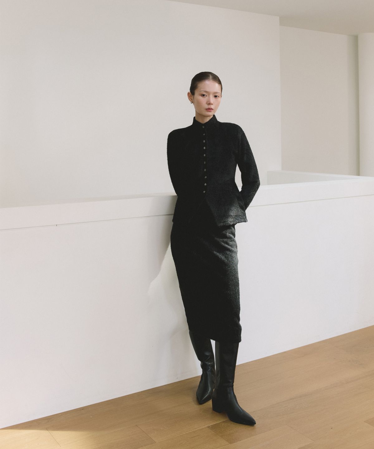 리올그(REORG) COC PUPPY BACK SLIT SKIRT BLACK