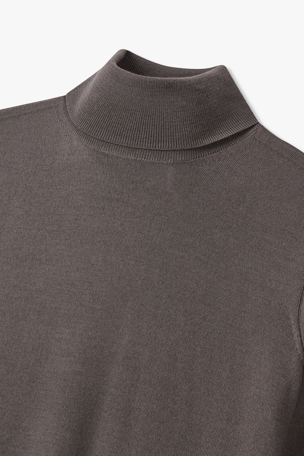 아르마니 익스체인지(ARMANI EXCHANGE) 남성 롱 슬리브 터틀넥 니트 풀오버_웜 그레이 A415332002