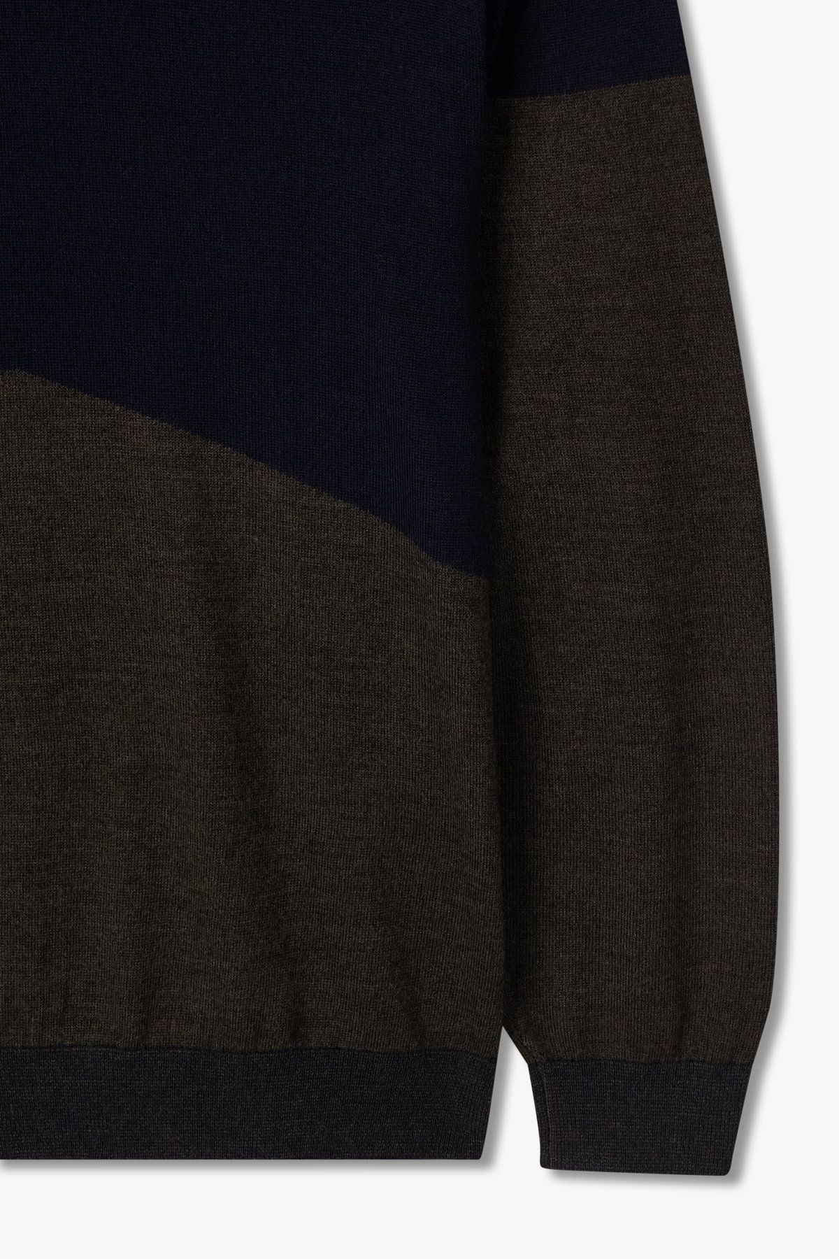 아르마니 익스체인지(ARMANI EXCHANGE) 남성 컬러 블록 롱 슬리브 니트 풀오버_다크 네이비 A415332003