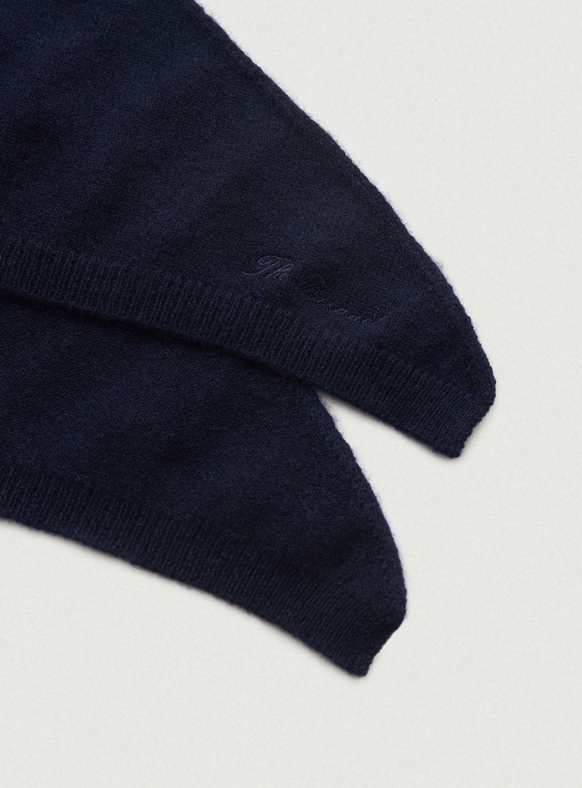 더바넷(THEBARNNET) Plain Cashmere Knit Scarf_Navy