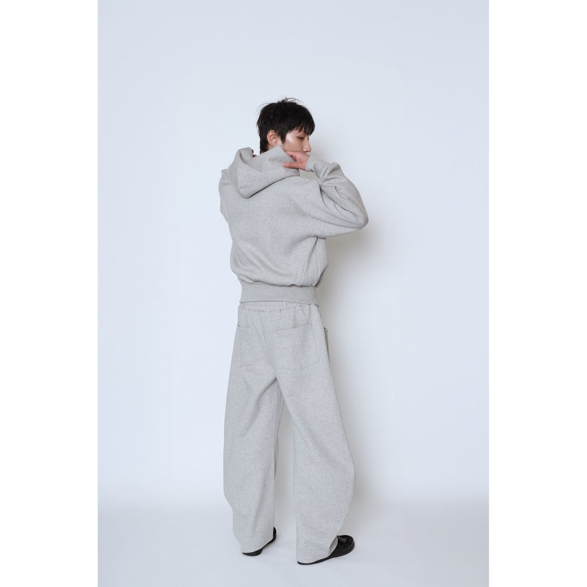노이네타(NOITNETTA) 벌룬핏 트레이닝 팬츠