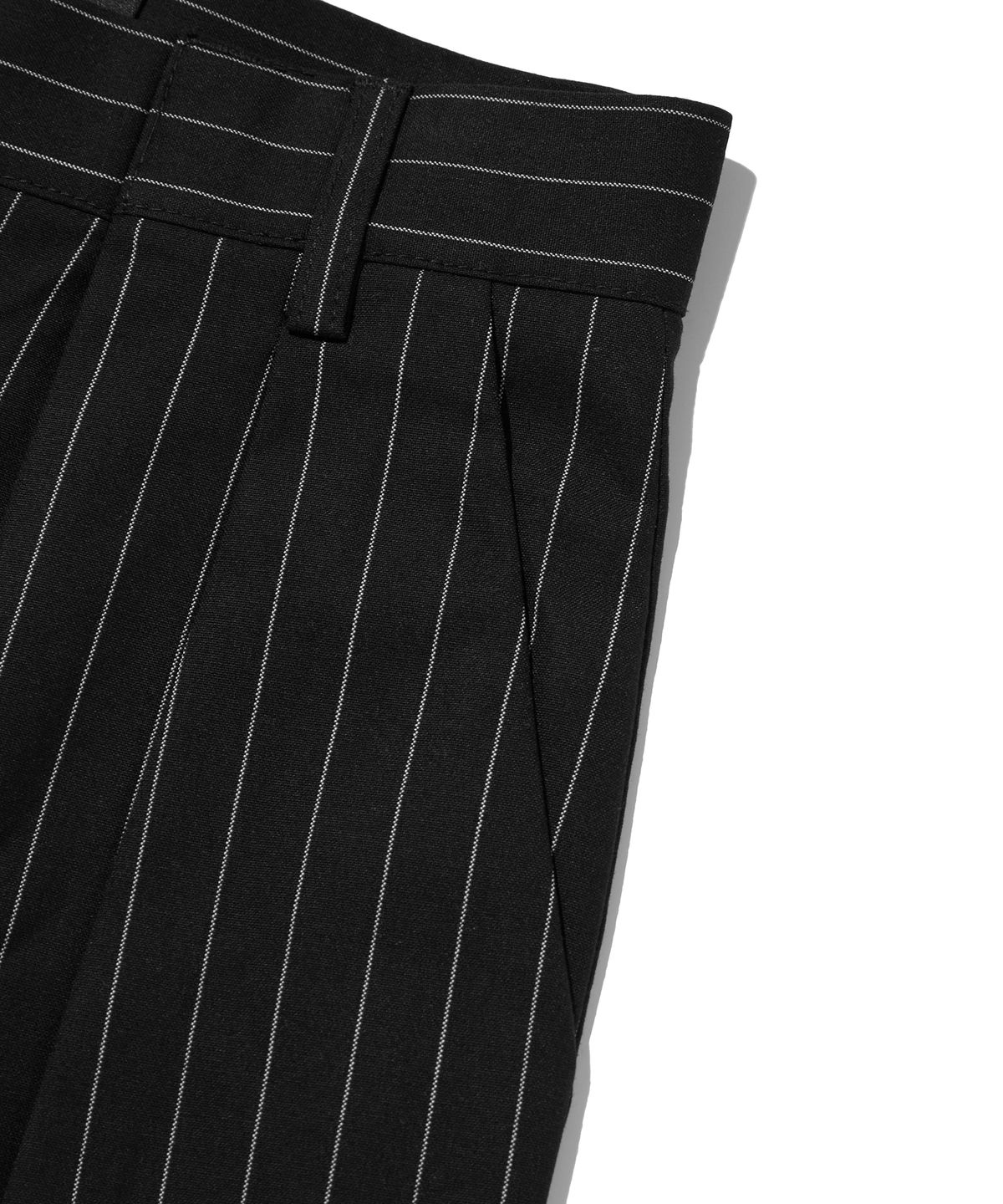 스웨이드(SUADE) WIDE STRIPE SLACKS [BLACK]