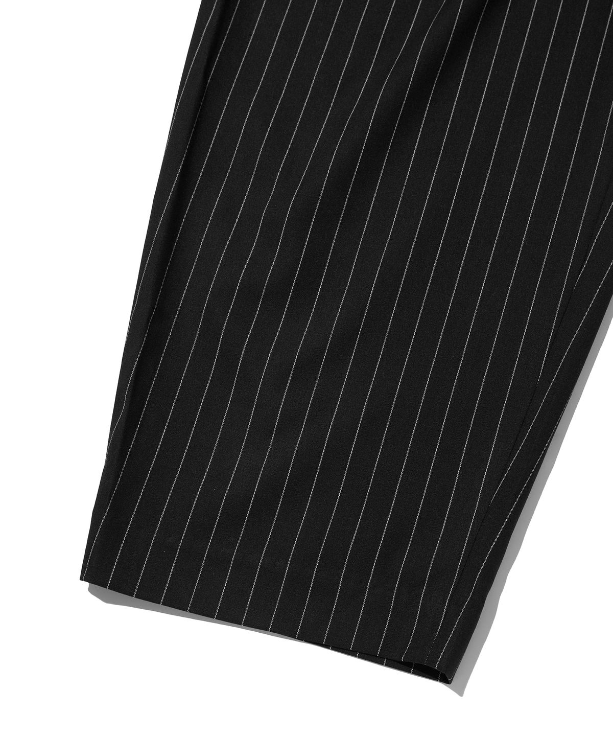 스웨이드(SUADE) WIDE STRIPE SLACKS [BLACK]