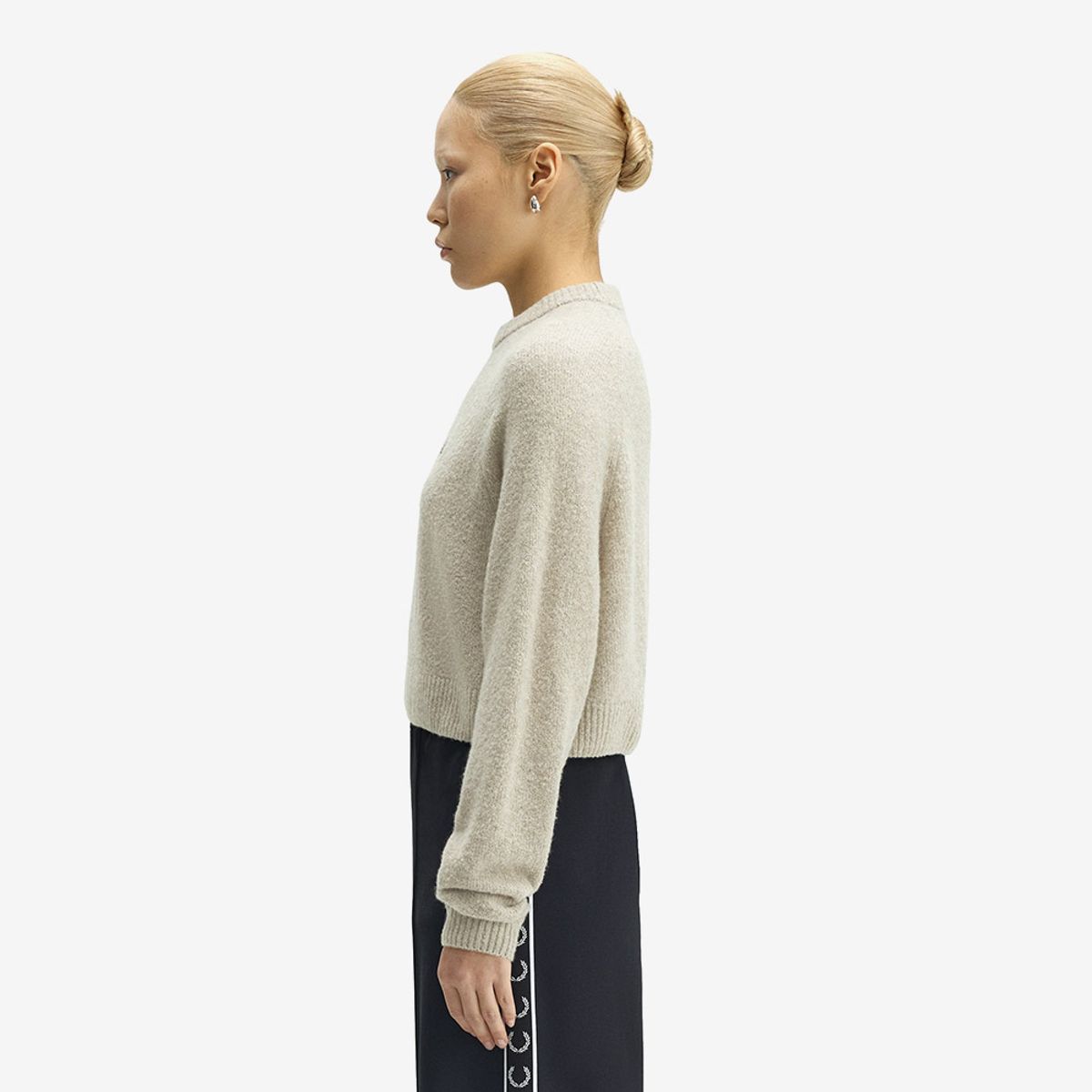 프레드페리(FRED PERRY) [Womens] 크롭 텍스쳐드 니트 - 웜 오트 말 AFPF2531115-Z45