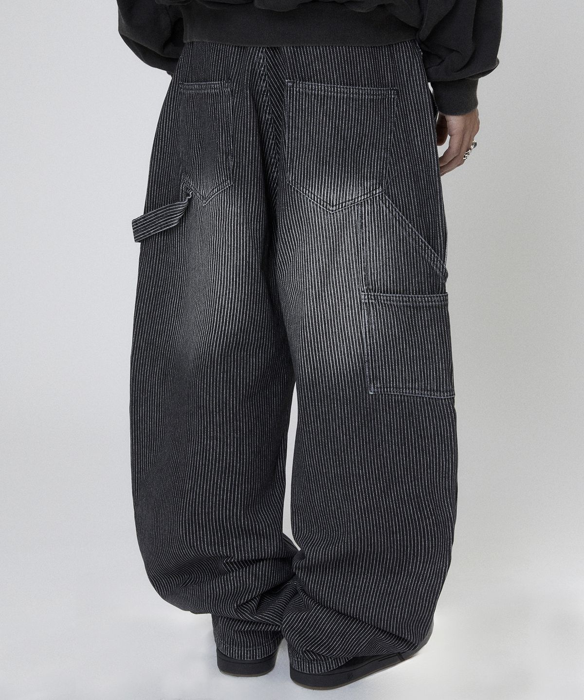스웨이드(SUADE) STRIPE DOUBLE KNEE DENIM [BLACK]