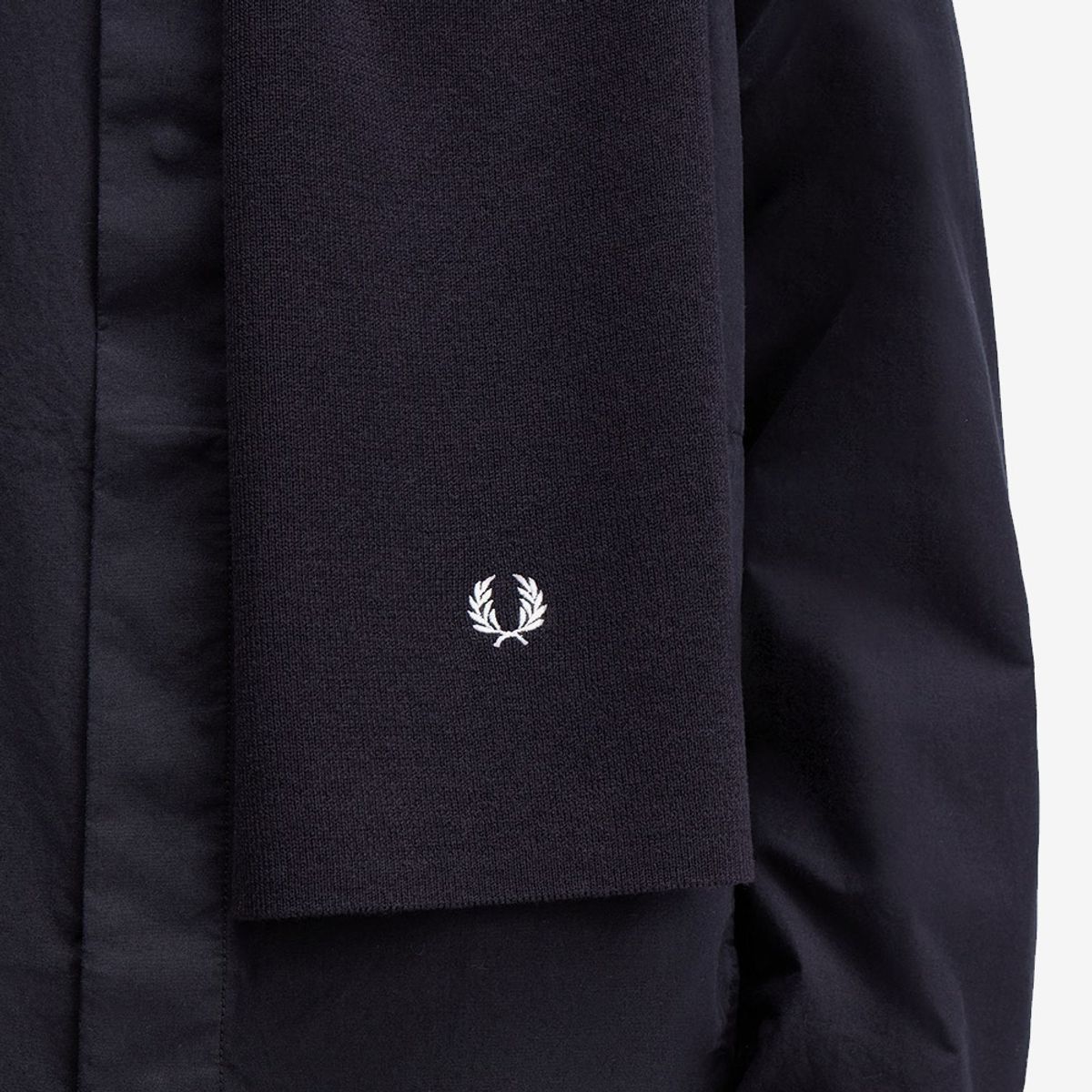 프레드페리(FRED PERRY) 클래식 울 스카프 - 네이비/스노우화이트 CFPU2538140-T05
