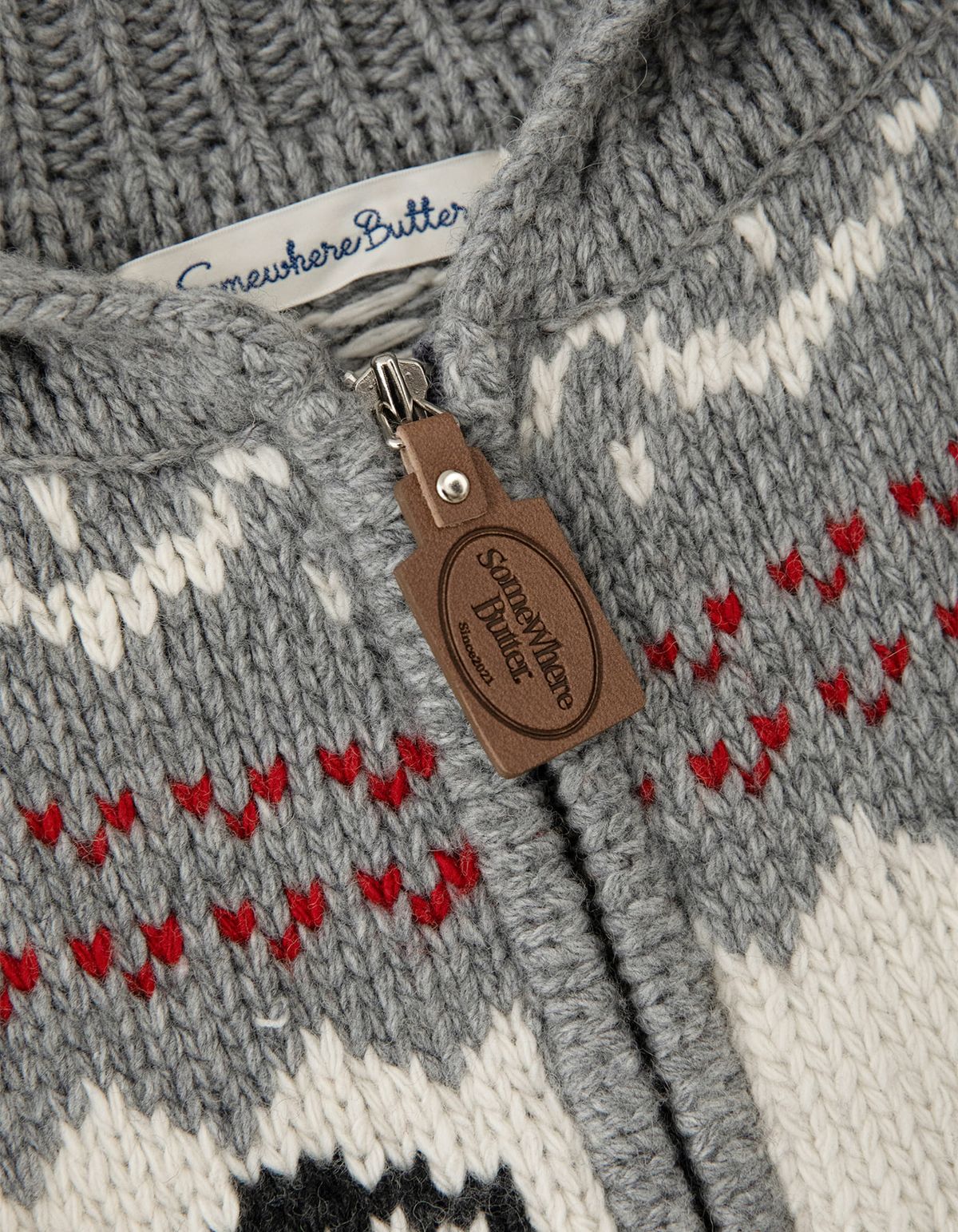 썸웨어버터(SOMEWHEREBUTTER) Penguin Cowhichan Zip-Up - Grey