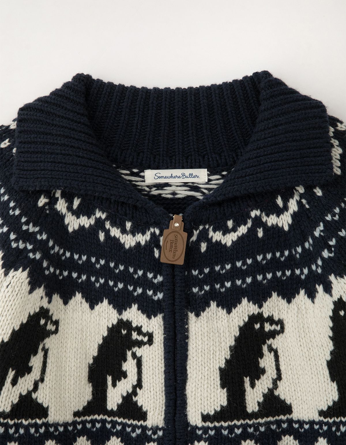 썸웨어버터(SOMEWHEREBUTTER) Penguin Cowhichan Zip-Up - Navy