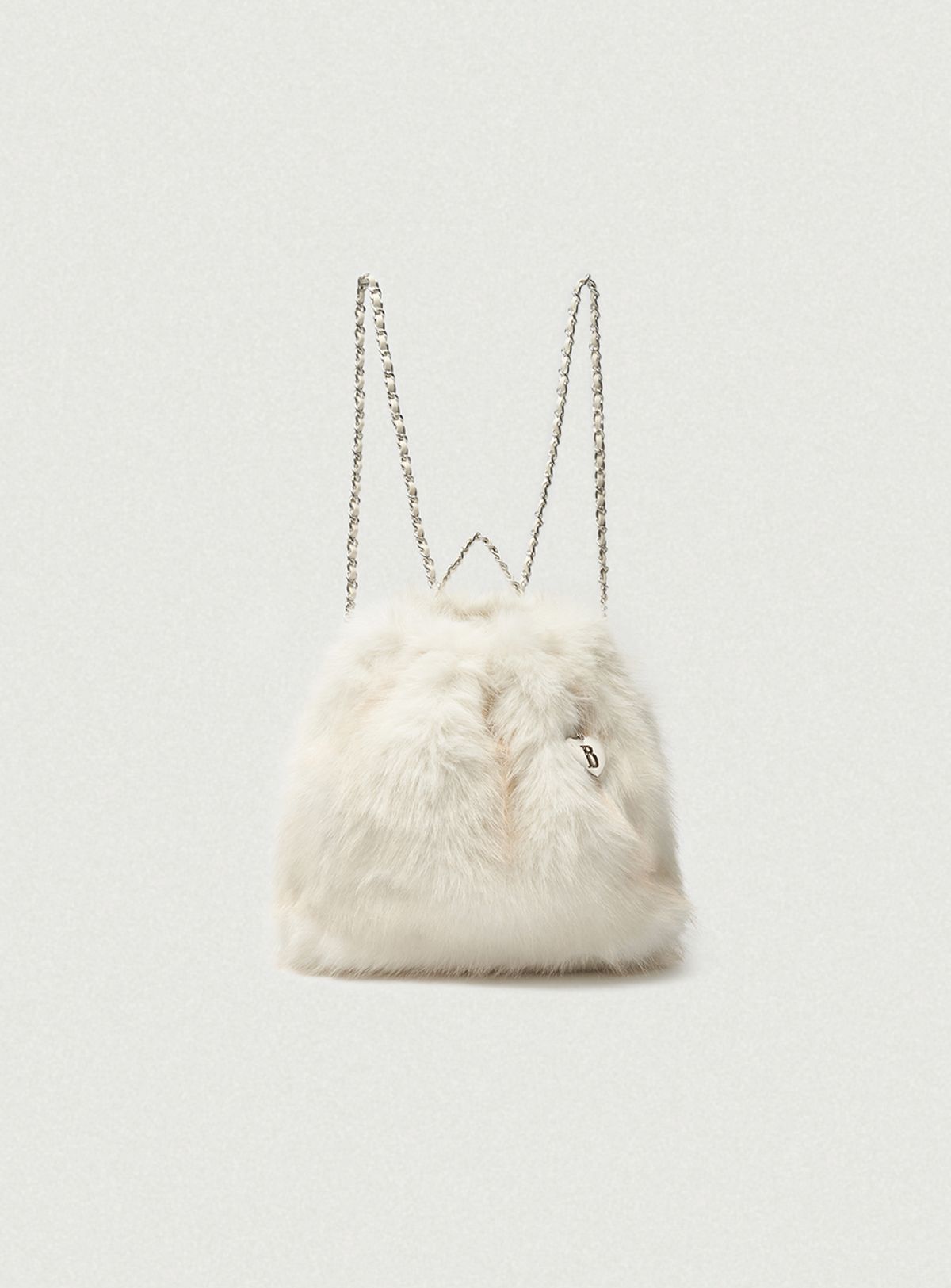 더바넷(THEBARNNET) Fur Drawstring Backpack_Ivory