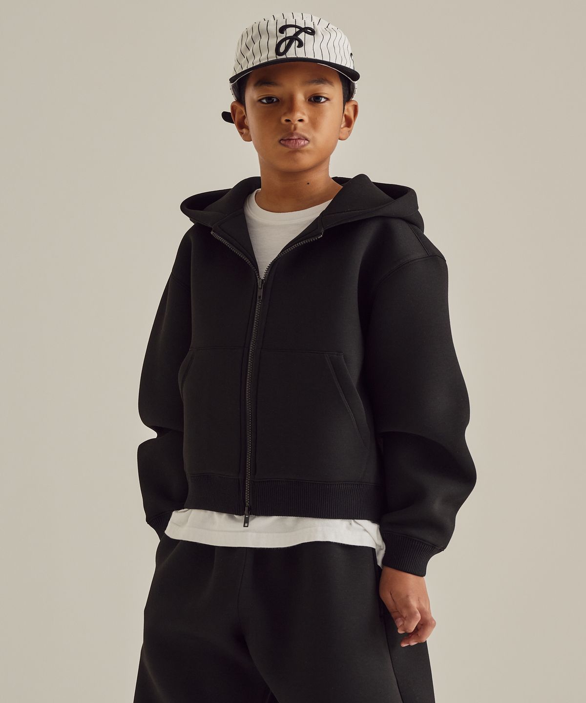 테이크이지 키즈(TAKEASY KIDS) 크롭 네오프렌 후드집업 (블랙)