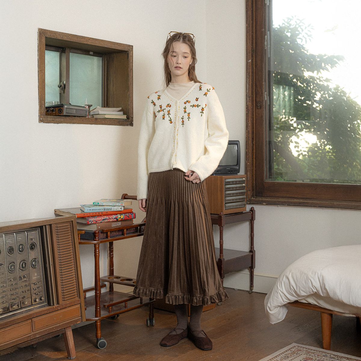 프라우드 마리(PROUD MARY) PM_Flower crew neck knit top_IVORY