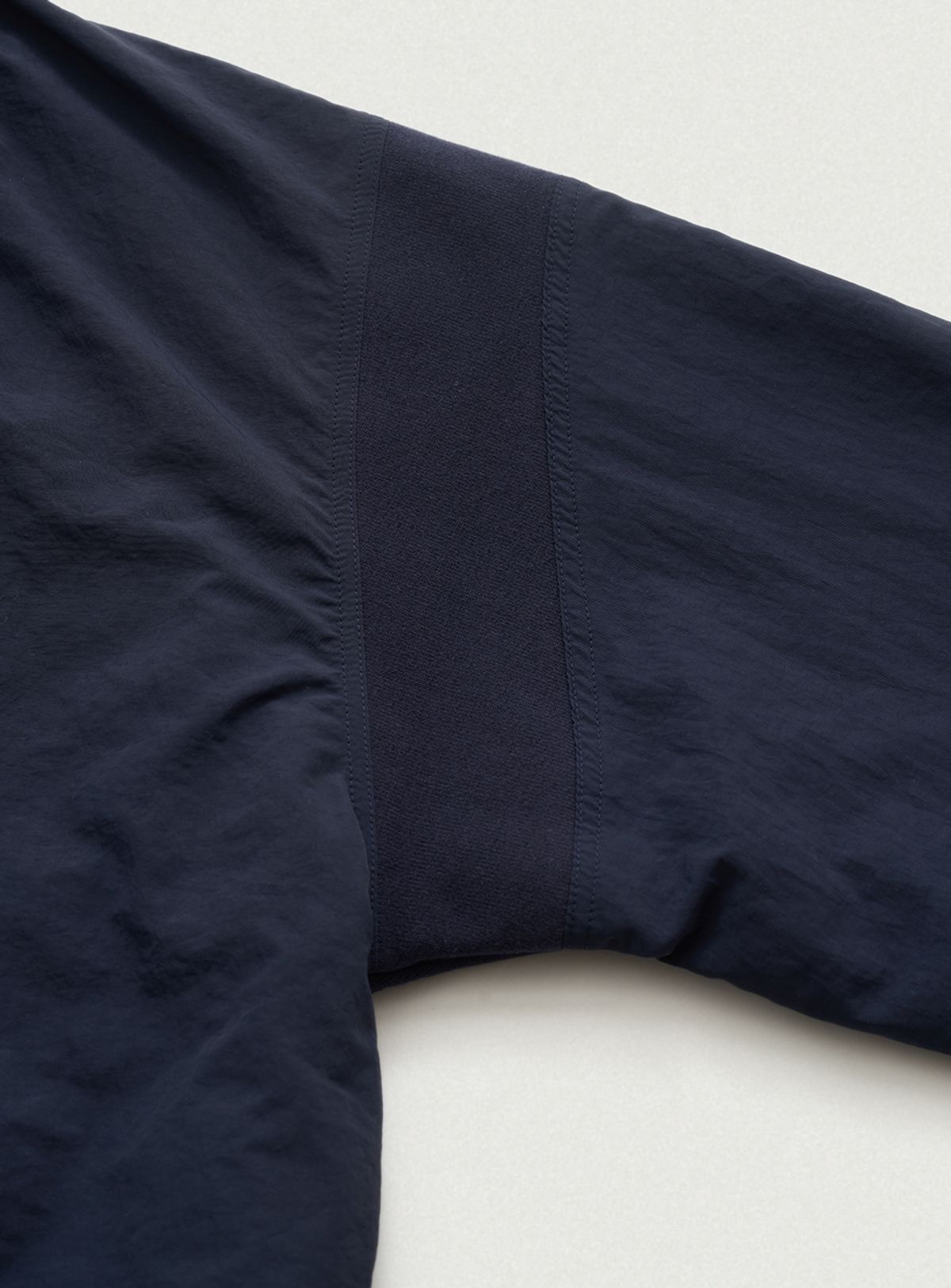 더바넷(THEBARNNET) Snuggle Reversible Hooded Jacket_Navy