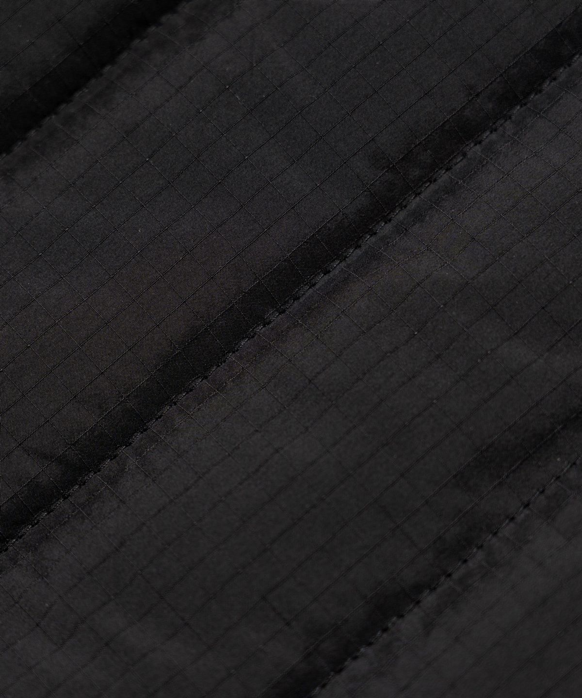 에든버러클럽(EDINBURGH CLUB) RIPSTOP HOODED VERTICAL QUILTED LONG JUMPER (BLACK)