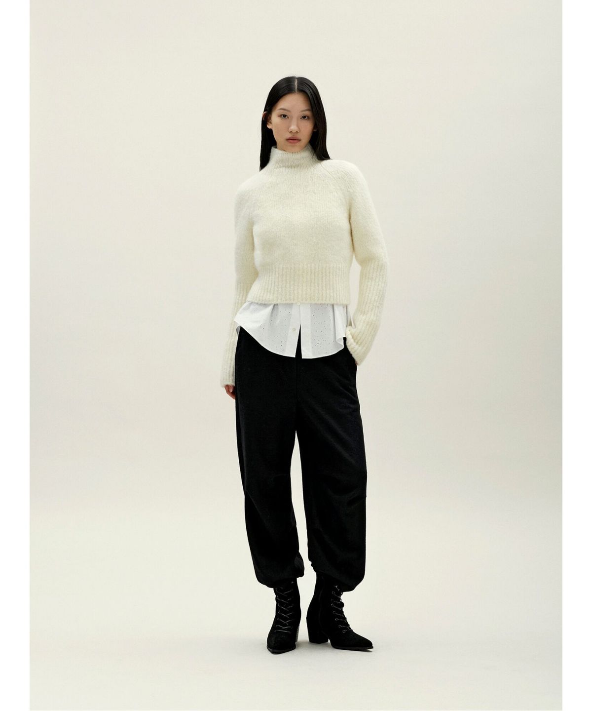 앙개(ANGGAE) Classic Half Neck Pullover  Ivory