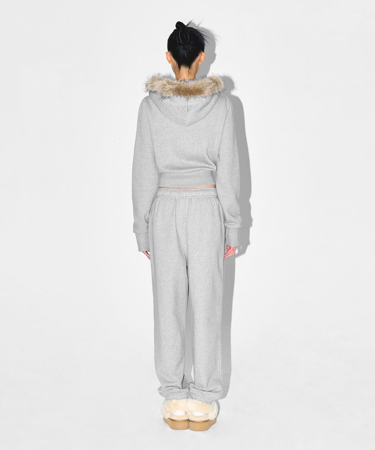 본투윈(BORN TO WIN) W CHROME B FUR TRIMMING HOODIE ZIP-UP [MELANGE GREY]