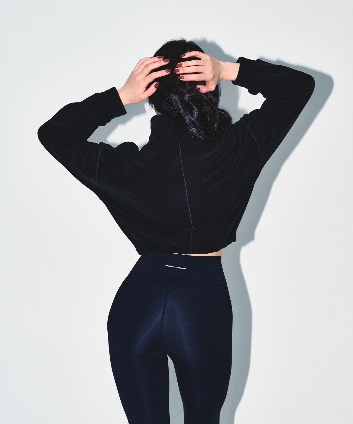 본투윈(BORN TO WIN) W CHROME B FLEECE CROP JACKET [BLACK]