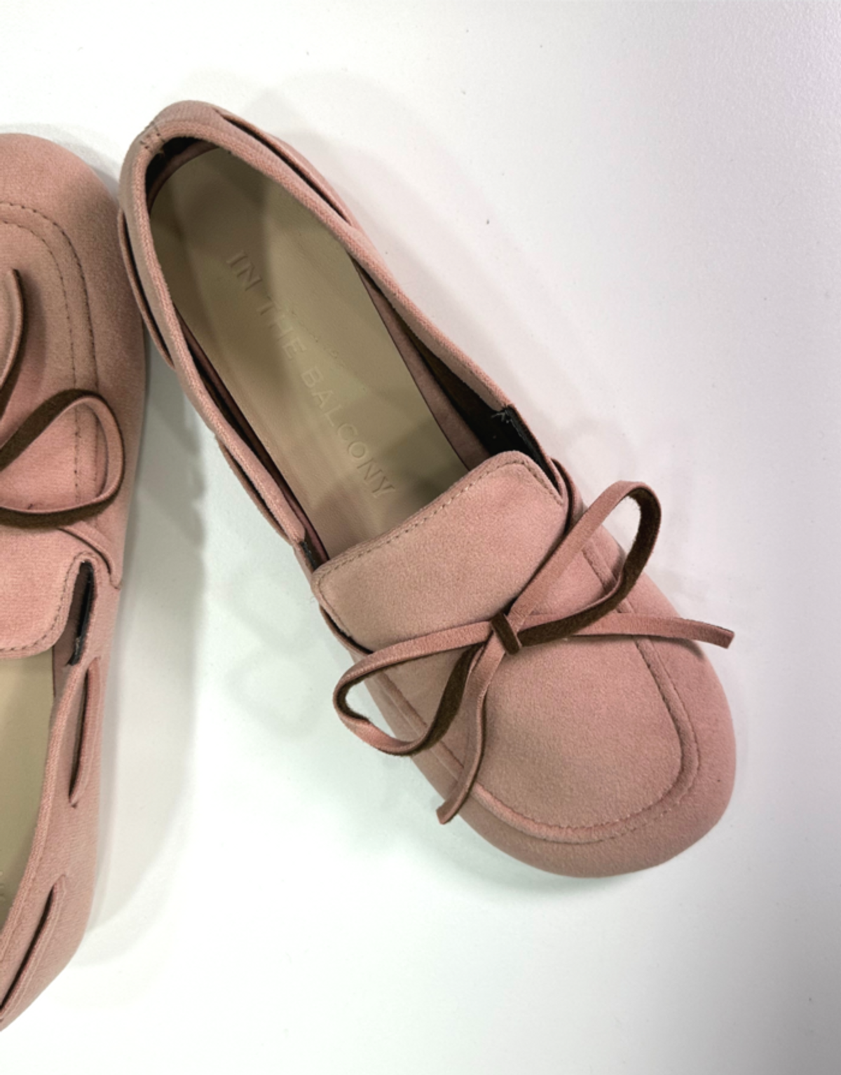 인더발코니(IN THE BALCONY) FW 25 Feuille -Rosy Blush