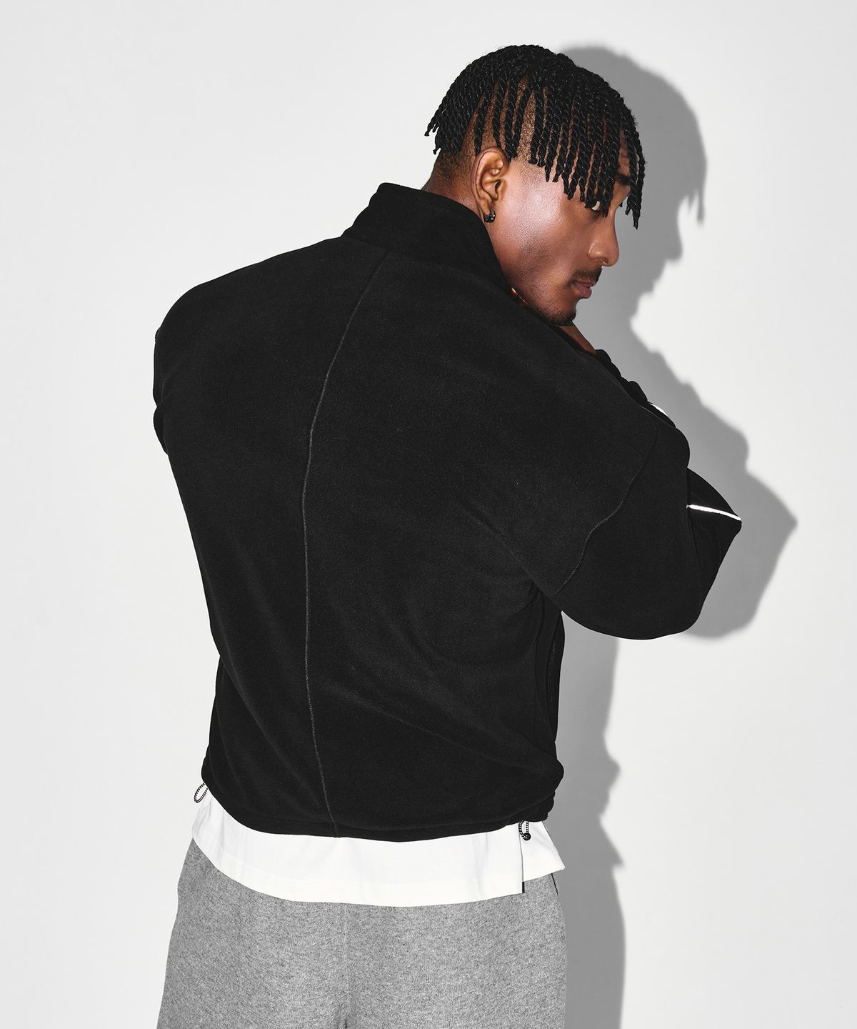 본투윈(BORN TO WIN) CHROME B FLEECE JACKET [BLACK]
