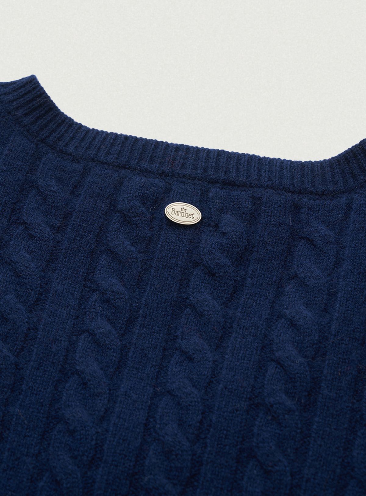더바넷(THEBARNNET) Soft Cashmere V-neck Knit_Navy